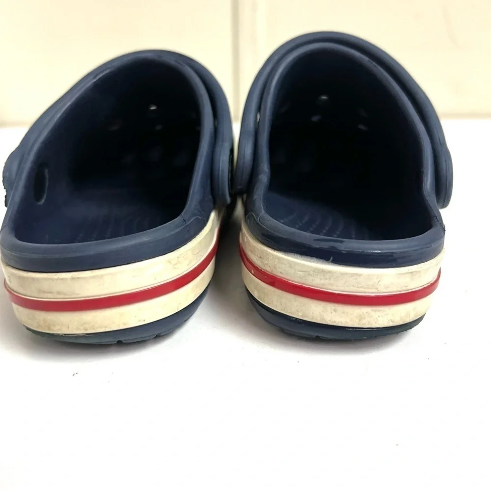 Crocs Unisex-Child Bayaband Clog in Navy size 9